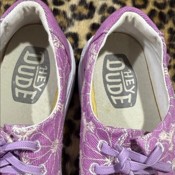 Hey Dude Women’s Lavender Floral Sneakers - Picture 3 of 9